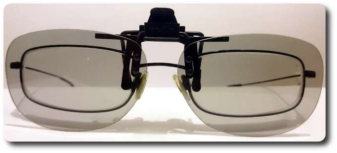 Brille mit 3D Clipvorsatz realD