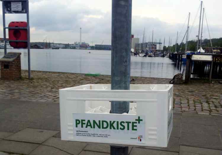 Pfandkiste am Flensburger Hafen